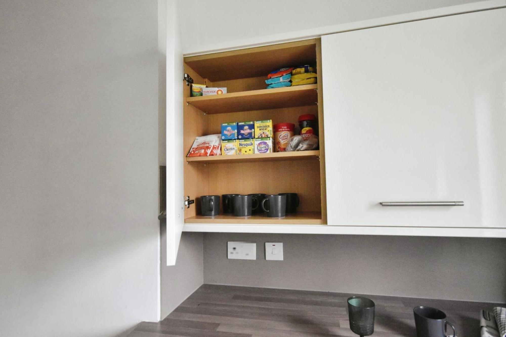 Glasgow Modern Style Home , Separate Entrance 外观 照片
